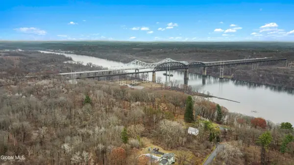 65 Fox Street, Coeymans, NY 12158