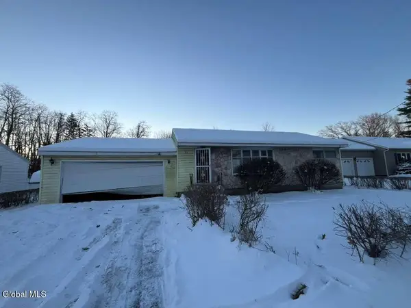 72 Cordell Road, Colonie, NY 12304