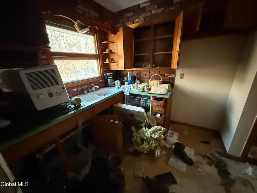 72 Cordell Road, Colonie Town, NY 12304 - Image #3