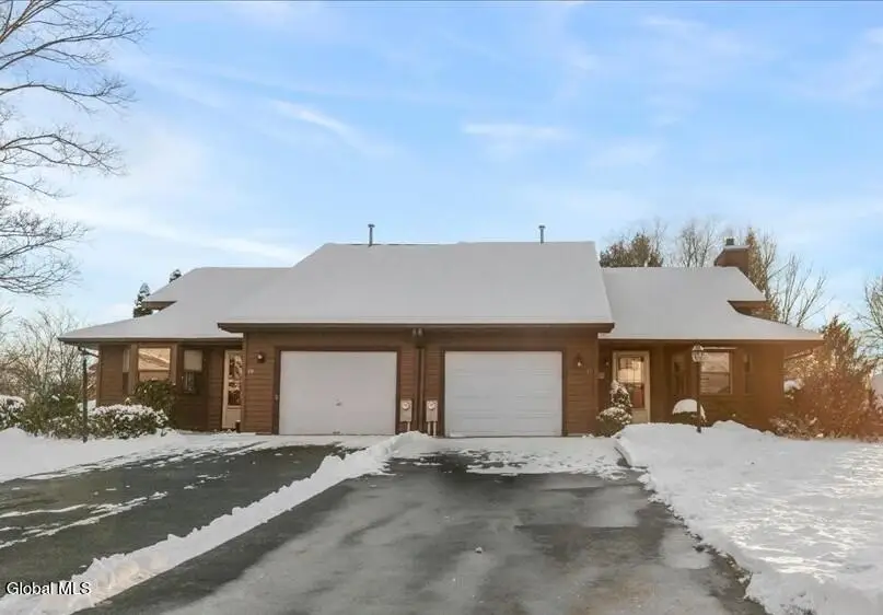 17 Oxford Road, Slingerlands, NY 12159 - Image #2