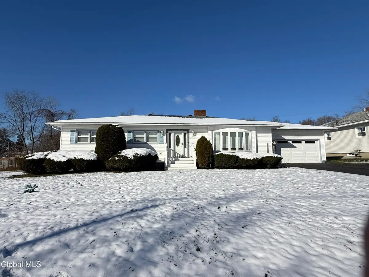 22 Peter Lane, Amsterdam, NY 12010 - Image #1