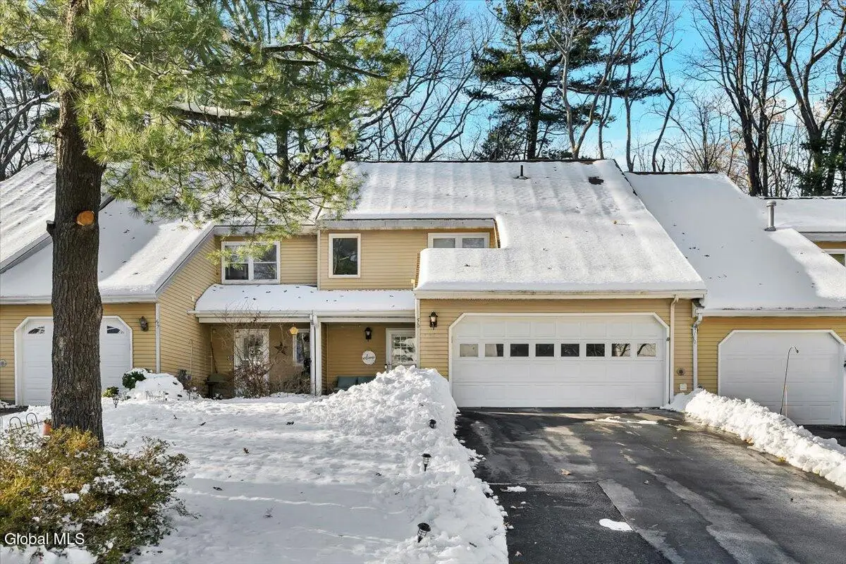 50 Old Coach Road, Clifton Park, NY 12065 - Image #1