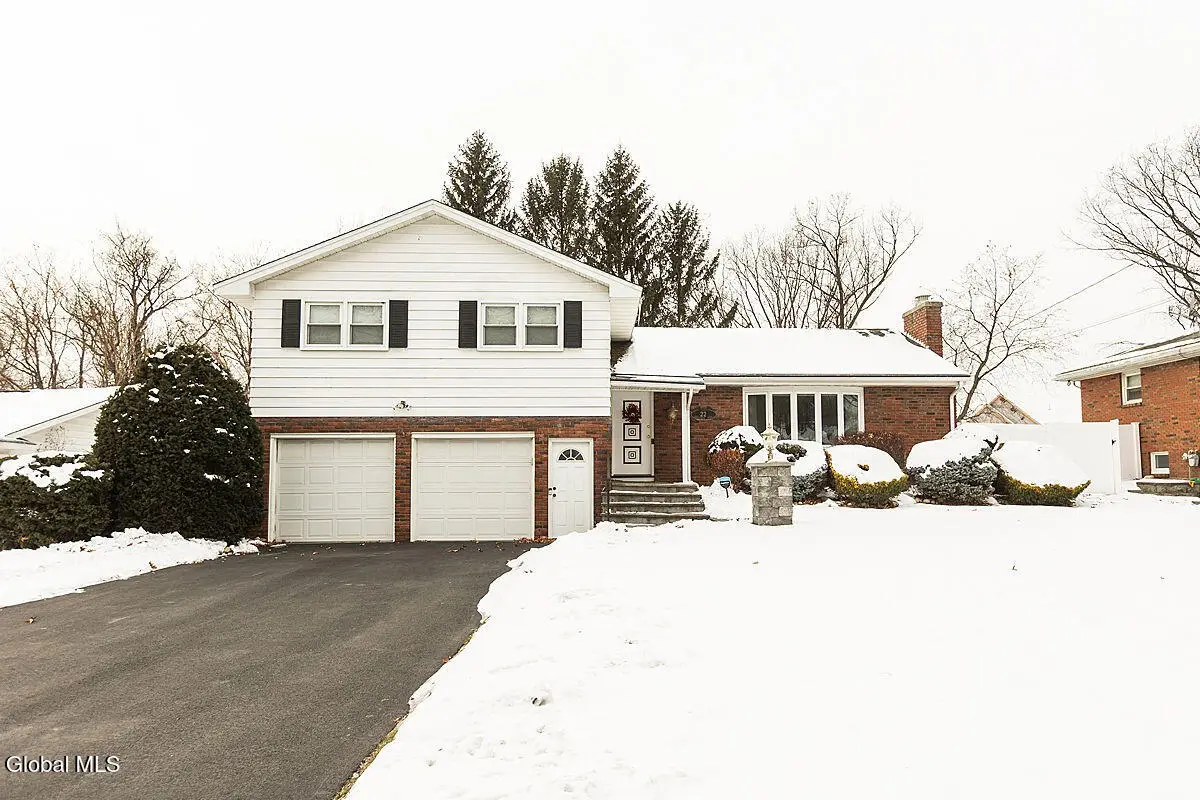 22 Danielwood Drive, Loudonville, NY 12211 - Image #1