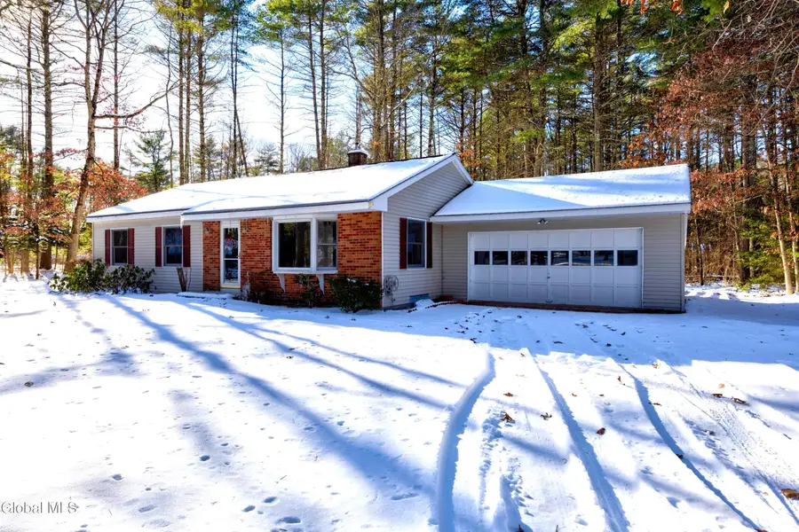 9 Evergreen Lane, Moreau, NY 12831 - Image #2