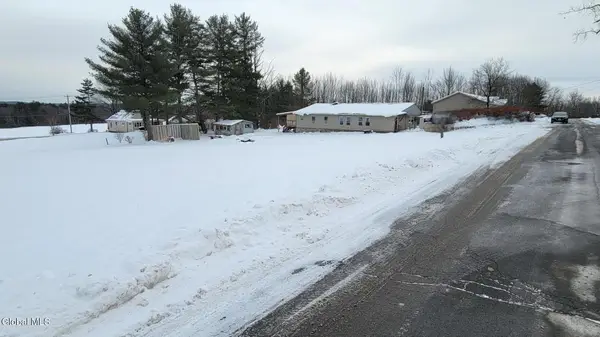 31 Stewart Street, Dolgeville, NY 13329