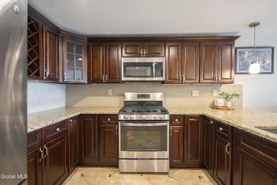 5 Spring Street #APT 404, Saratoga Springs, NY 12866 - Image #3