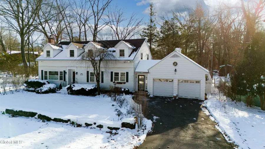 834 Jamaica Road, Schenectady, NY 12309 - Image #2