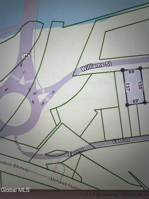 40 Williams Street, Niskayuna, NY 12309