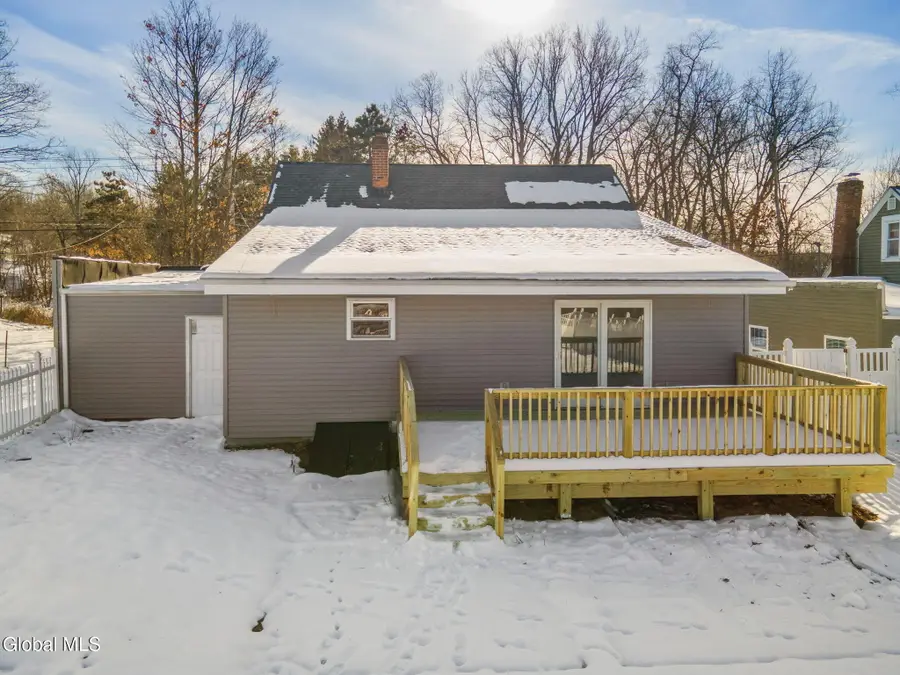 27 Plank Road, Brunswick, NY 12182 - Image #3