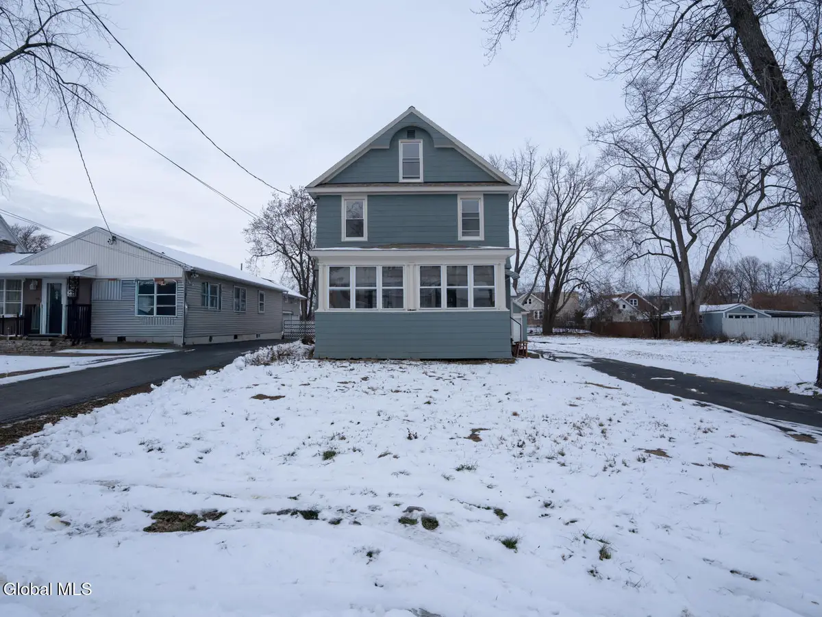 21 Bruen Court, Hampton Manor, NY 12144 - Image #1