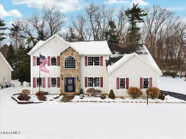 26 Birch Hill Road, Clifton Park, NY 12019