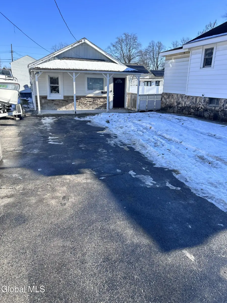 1872 Stuart Street, Rotterdam, NY 12303 - Image #2