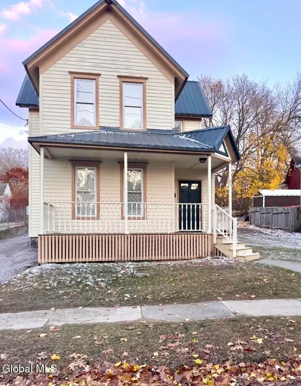 21 Wells Street, Gloversville, NY 12078