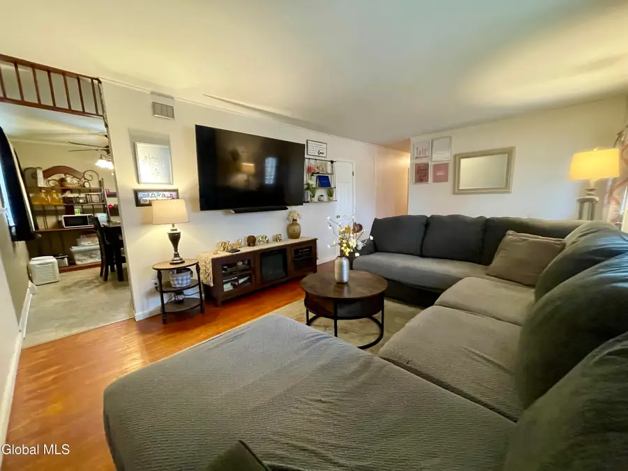 304 Dearborn Avenue, Schenectady, NY 12304 - Image #3