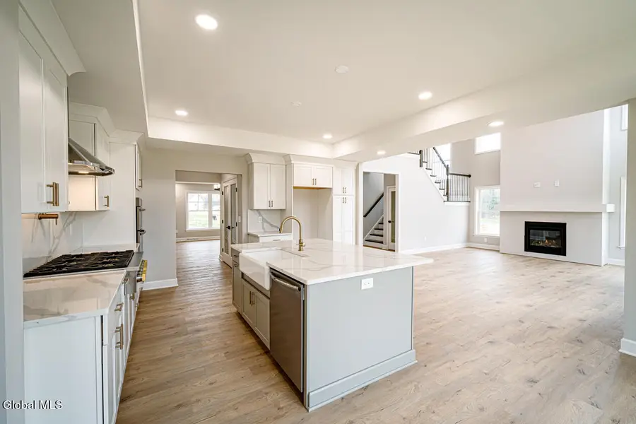 3 Stone Creek Drive, East Greenbush, NY 12061 - Image #2