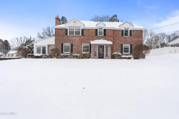 9 Van Dyke Avenue, Amsterdam, NY 12010