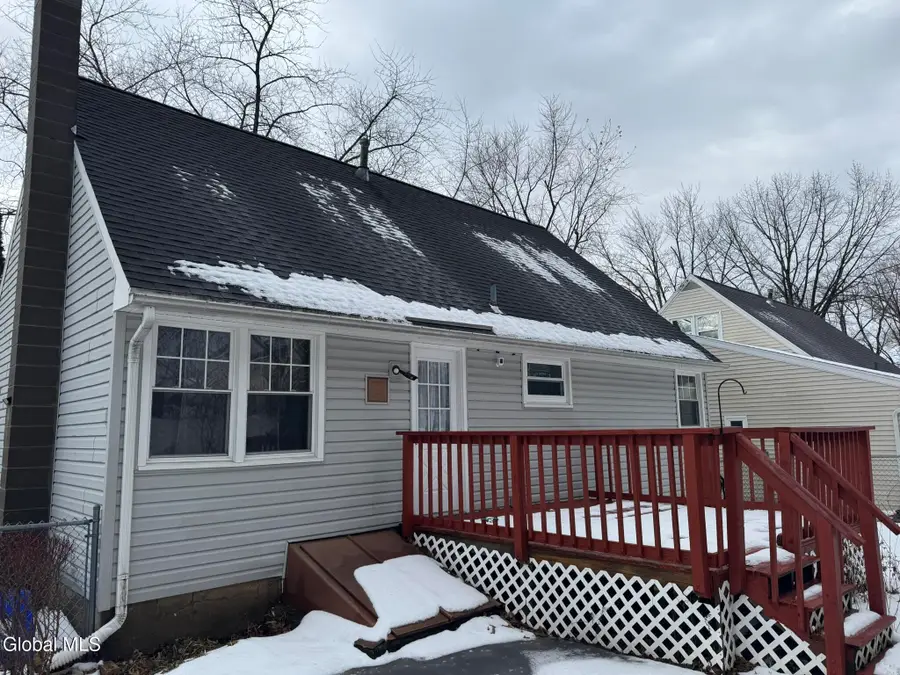 18 Carroll Place, Troy, NY 12180 - Image #2