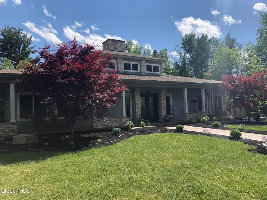 7 Legends Way, Ballston Lake, NY 12019 - Image #2