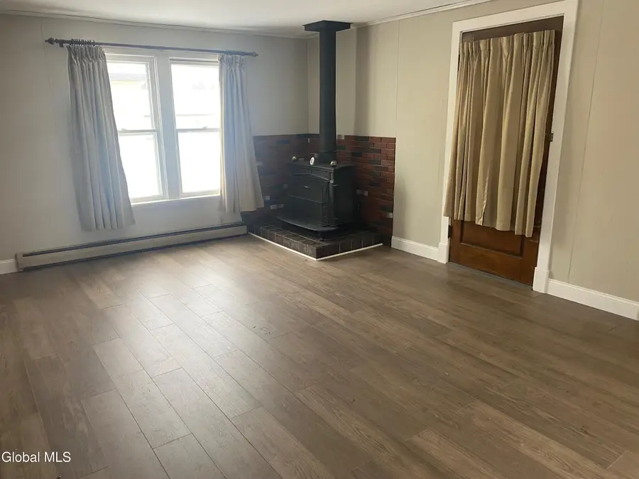 1126 Vinewood Avenue, Rotterdam, NY 12306 - Image #3