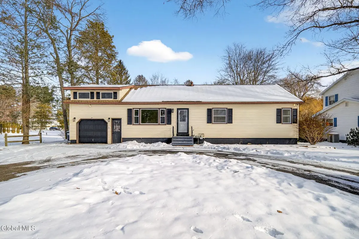 271 Vly Road, Colonie Town, NY 12309 - Image #1