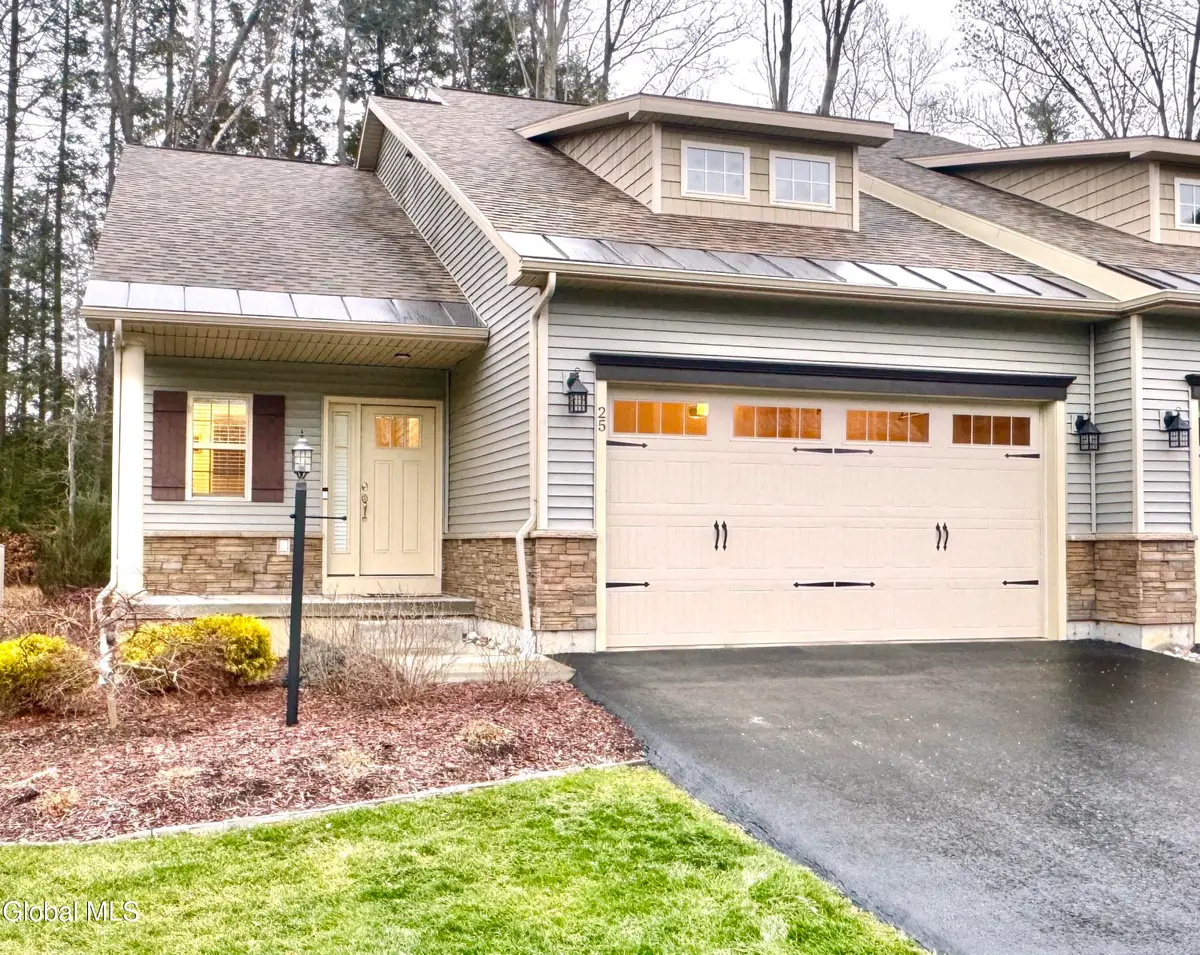 25 Canterbury Lane, Bethlehem, NY 12054 - Image #1