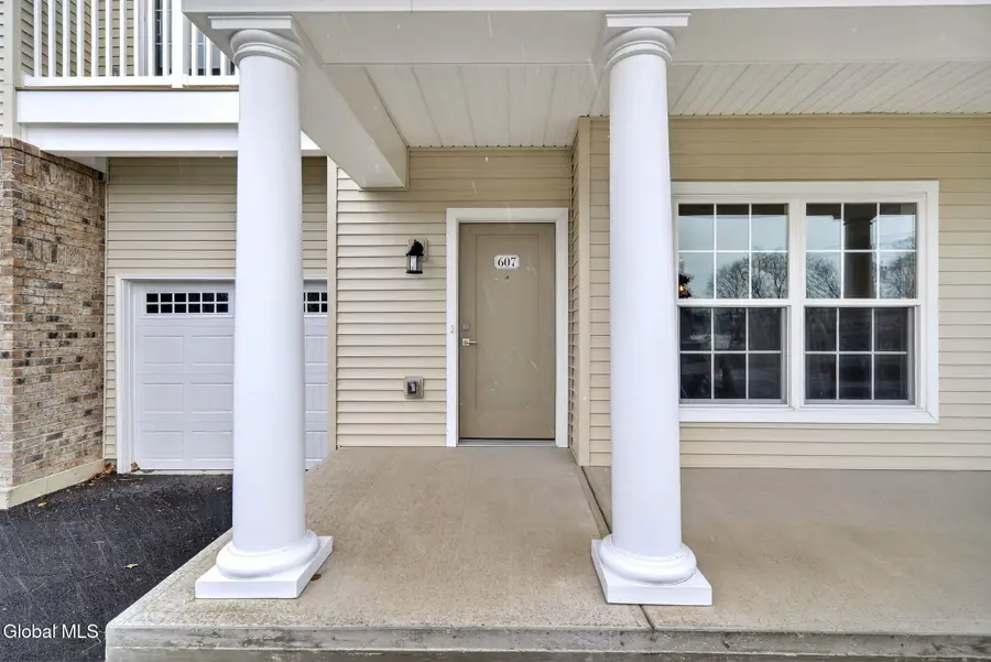 607 Vly Pointe Drive, Niskayuna, NY 12309 - Image #3