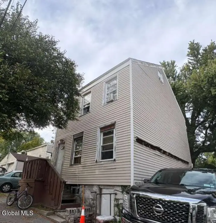 29 Emmett Street, Albany, NY 12204 - Image #2