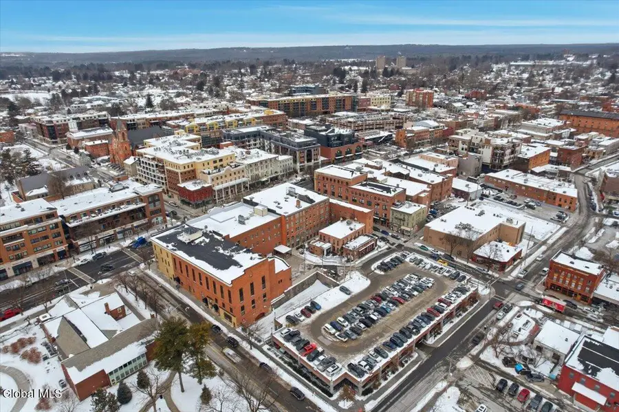 5 Spring Street #Unit 402, Saratoga Springs, NY 12866 - Image #3