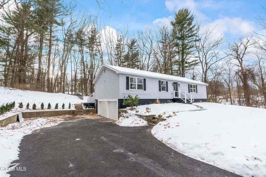 116 Woodin Road, Halfmoon, NY 12065 - Image #3