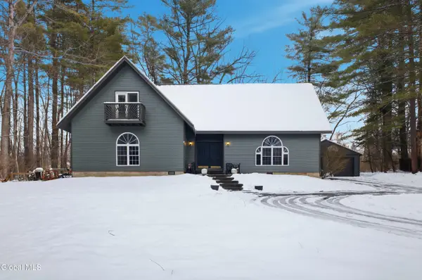 48 Meadow Drive, Queensbury, NY 12804