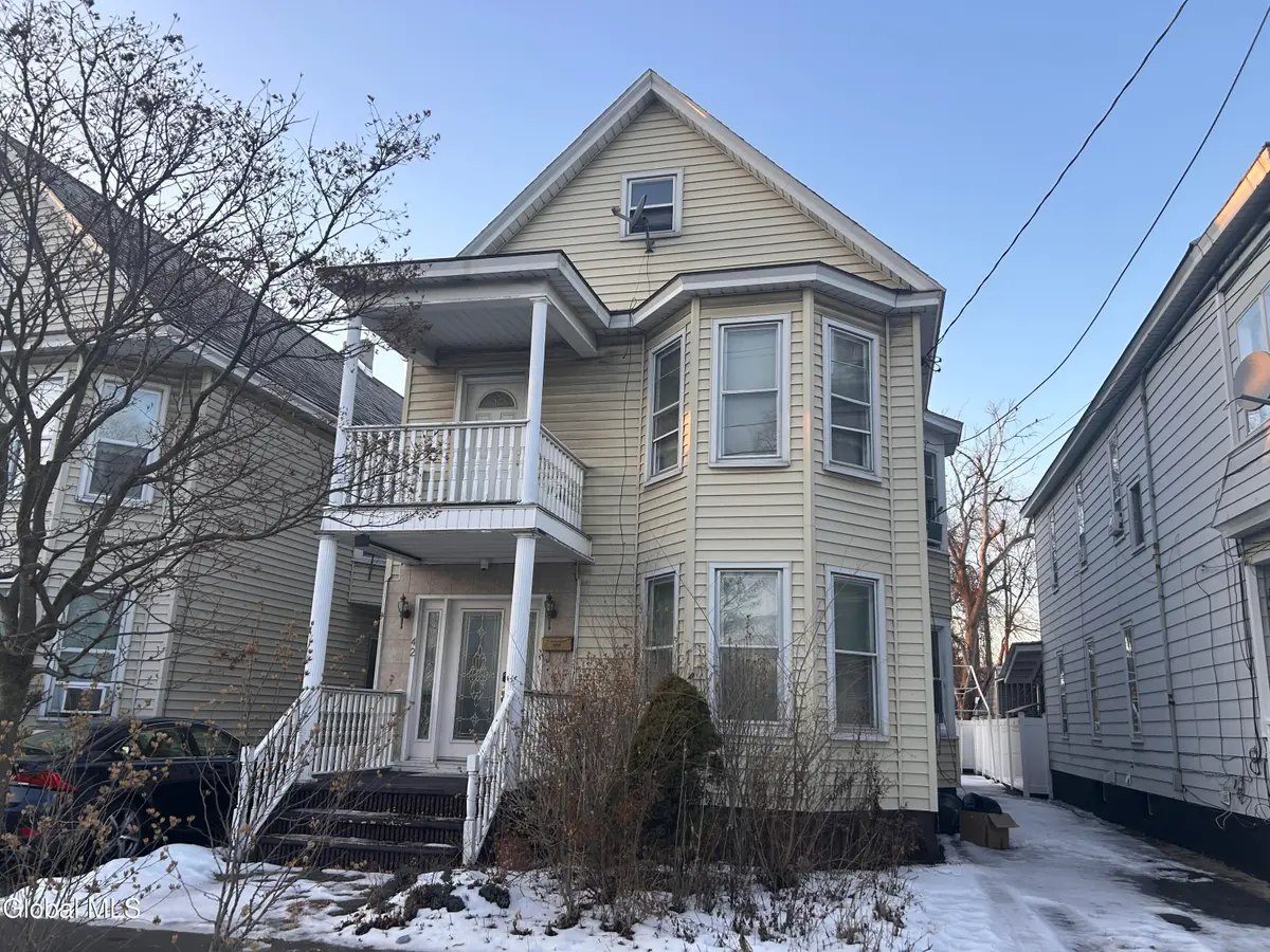 42 Kelton Avenue, Schenectady, NY 12307 - Image #1