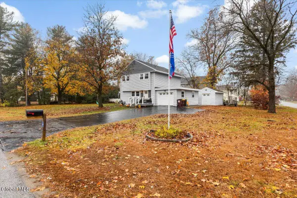 7 Maplewood Parkway, South Glens Falls, NY 12803