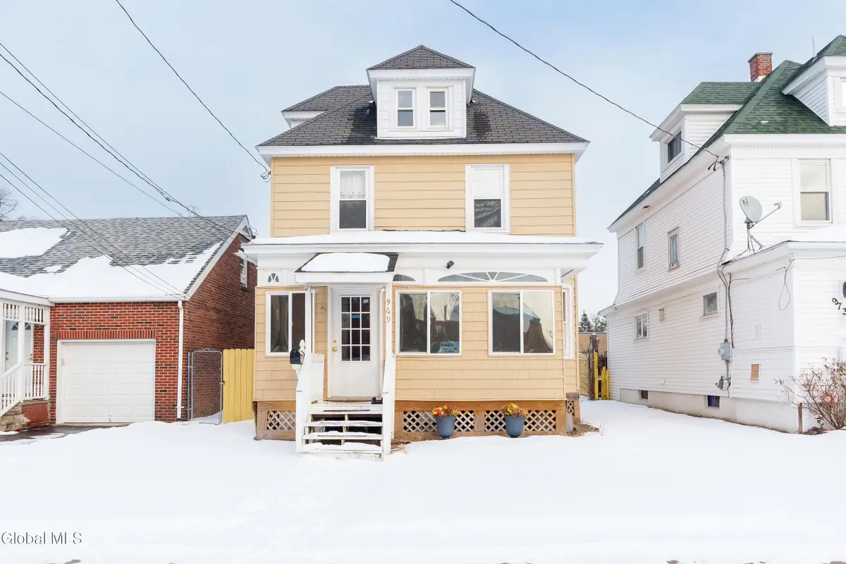 969 Vischer Avenue, Rotterdam, NY 12306 - Image #1