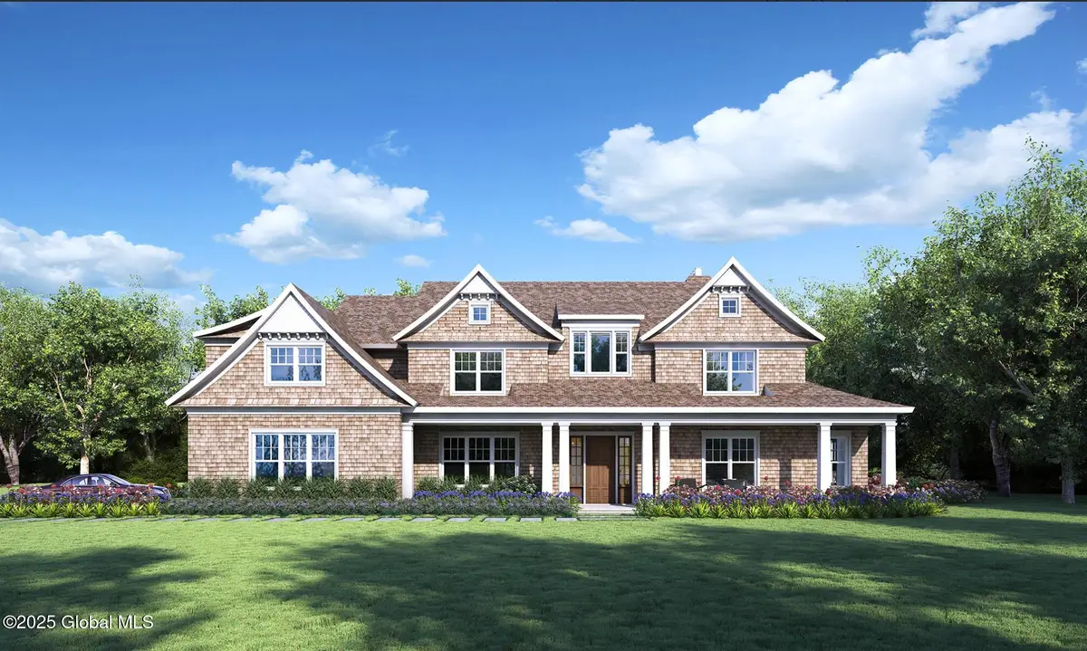 31 Aurora Avenue, Saratoga Springs, NY 12866 - Image #1