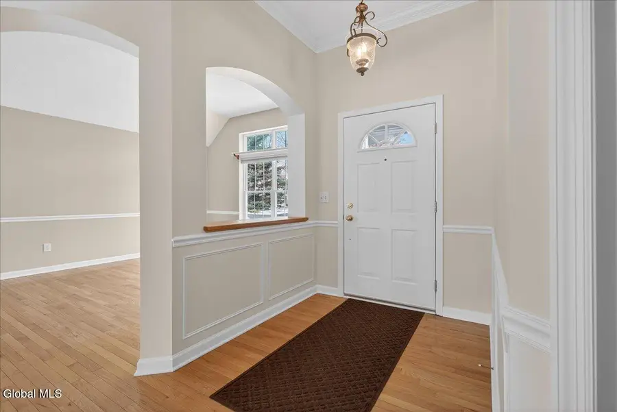 8 Danbury Court, Clifton Park, NY 12065 - Image #2