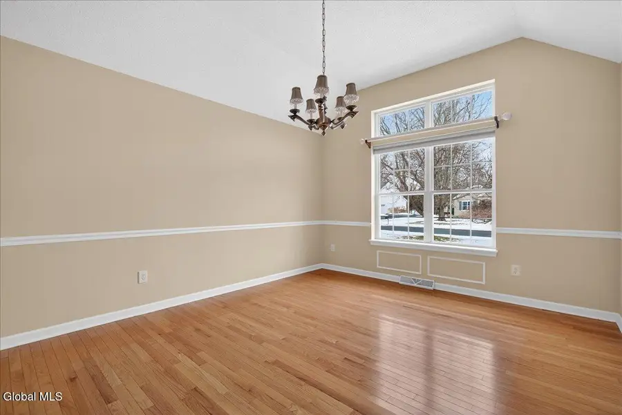 8 Danbury Court, Clifton Park, NY 12065 - Image #3