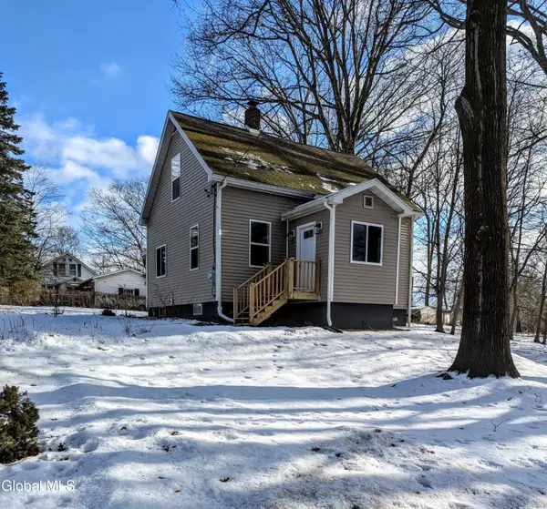 320 Gasner Avenue, Niskayuna, NY 12304