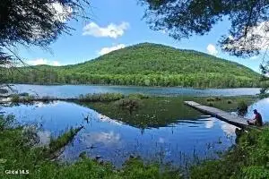 128 Mountain Path, Johnsburg, NY 12853