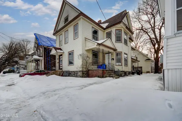 10 2nd Avenue, Gloversville, NY 12078