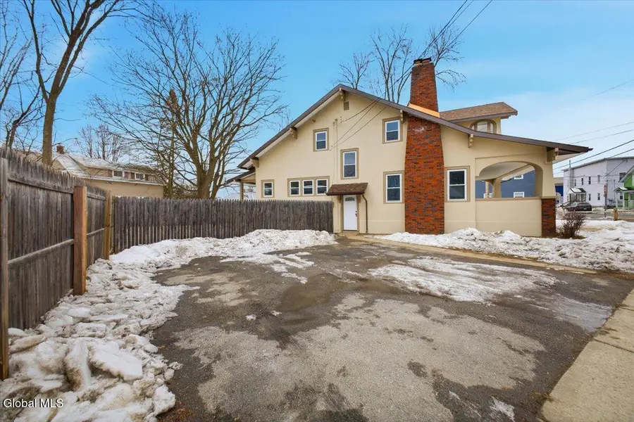 21 Crandall Street, Glens Falls, NY 12801 - Image #3