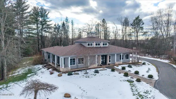 7 Legends Way, Clifton Park, NY 12019