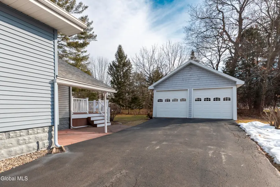 4 Van Buren Avenue, East Greenbush, NY 12061 - Image #3