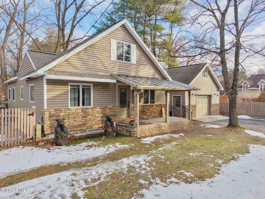 6110 Johnston Road, Slingerlands, NY 12159 - Image #2