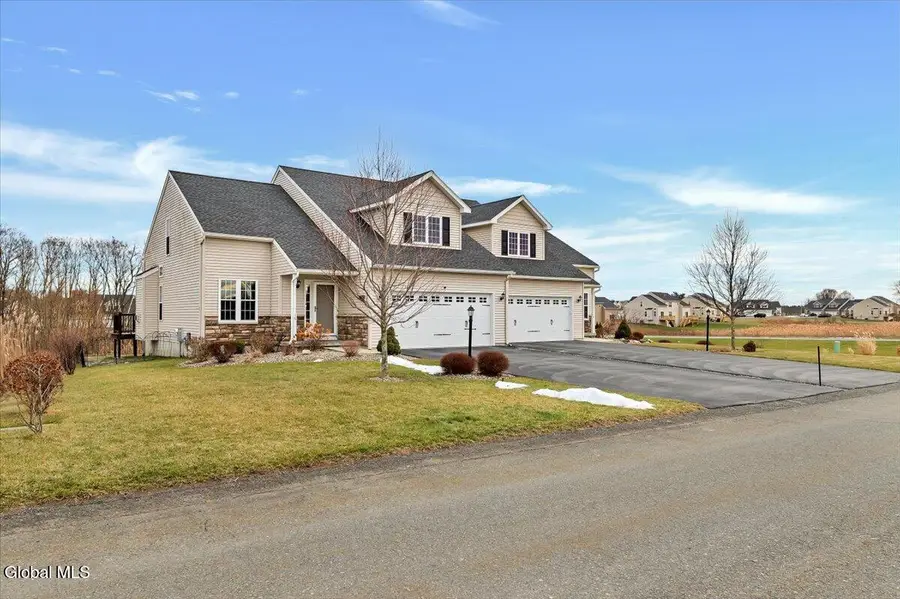 16 Paar Way, Halfmoon, NY 12118 - Image #3