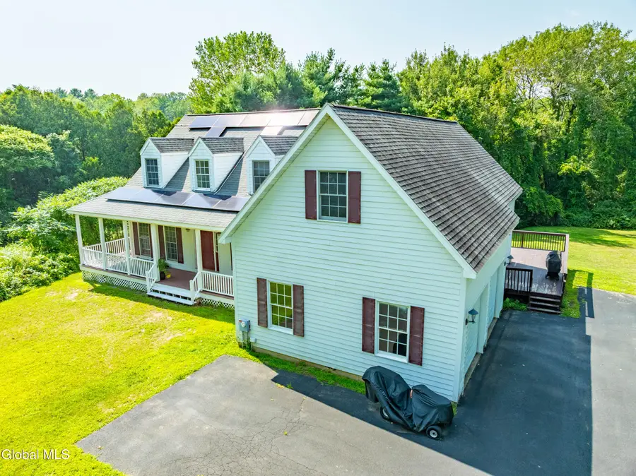 114 Stone Quarry Road, Halfmoon, NY 12065 - Image #2