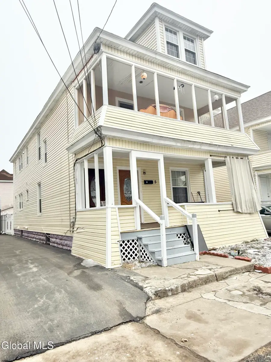 5 Hawk Street, Schenectady, NY 12307 - Image #2