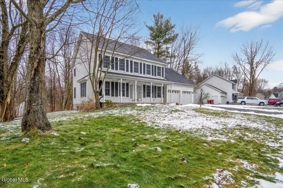 11 Patroon Way, Halfmoon, NY 12065 - Image #2