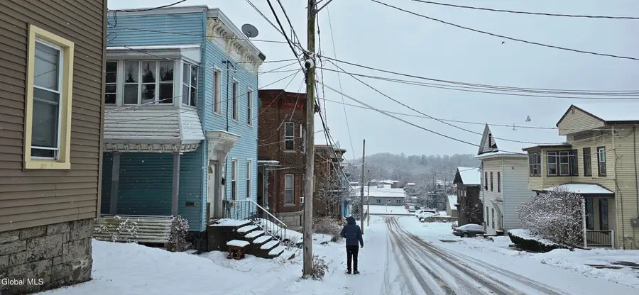 21 Garden Street, Amsterdam, NY 12010 - Image #2