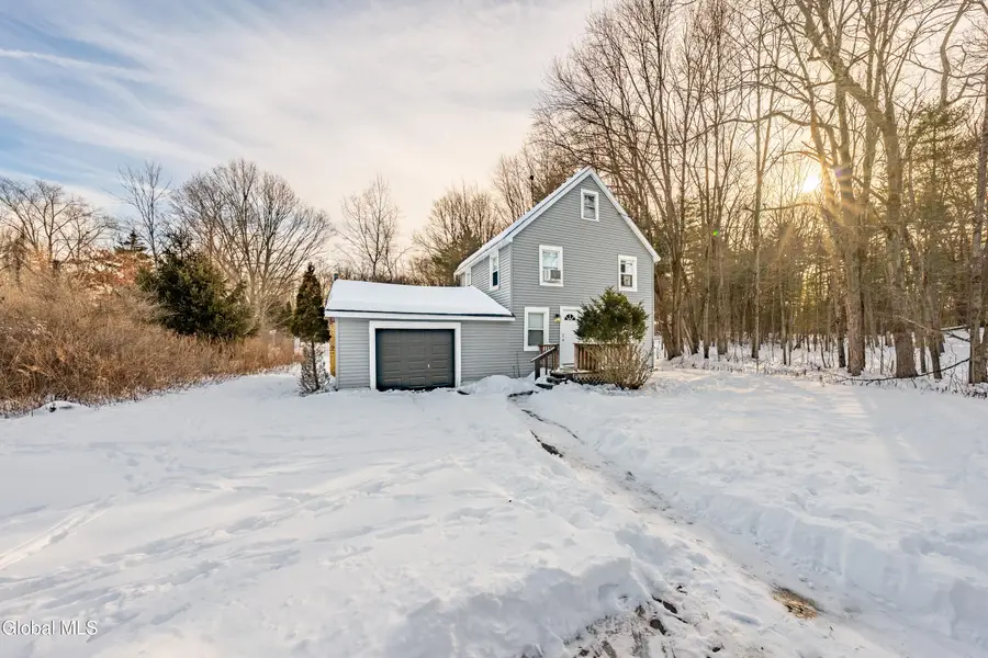 4207 Albany Street, Colonie, NY 12205 - #2