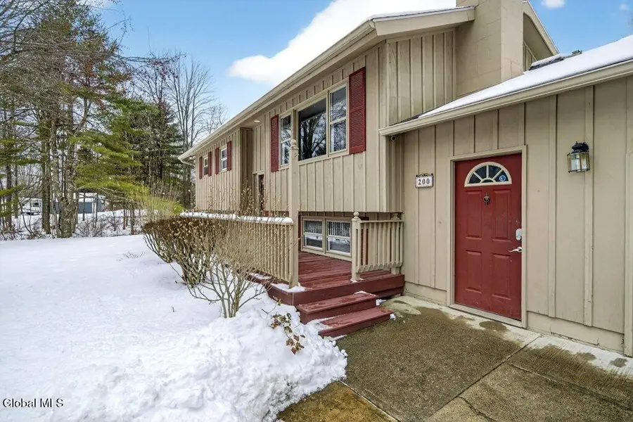 200 Hatchery Road, Moreau, NY 12831 - Image #2